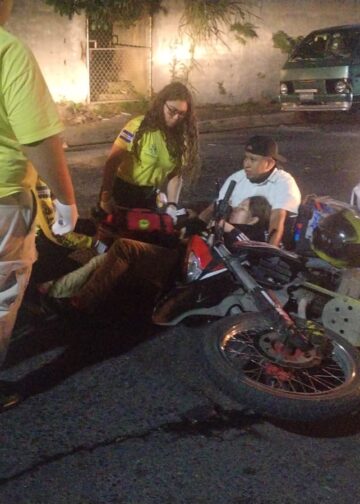 Dos lesionados en accidente vial sobre calle a Mariona