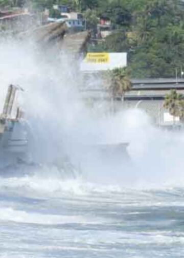 Medio Ambiente advierte sobre posible impacto de tsunami en la costa salvadoreña