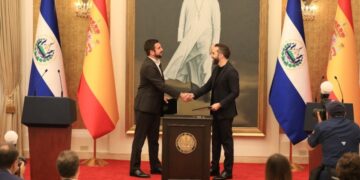 Presidente Bukele firma acuerdo con Grupo Cox para impulsar inversiones millonarias en energía y agua