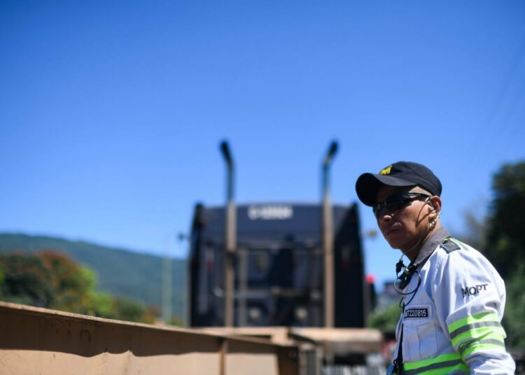 Continúan inspecciones al transporte de carga a nivel nacional