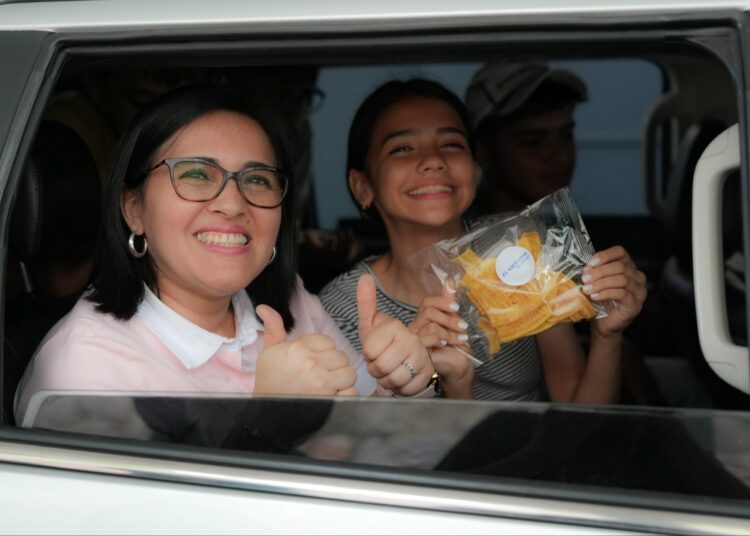Hondureños abarrotan frontera salvadoreña por la Semana Morazánica