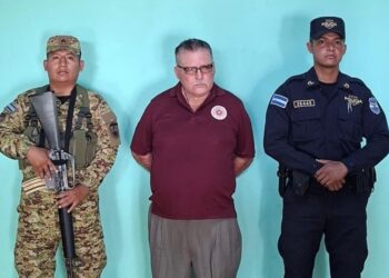 Hombre es detenido tras ser captado amenazando con un corvo en Sensuntepeque
