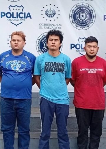 Bajo los efectos del alcohol, tres hombres protagonizan una pelea en un baile en Soyapango