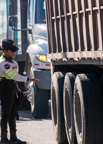 Continúan inspecciones al transporte de carga