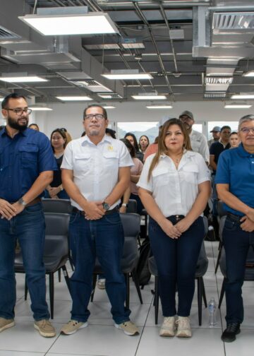 Benjamín Mayorga recibe a participantes del Diplomado en Anticorrupción Aduanera en El Amatillo