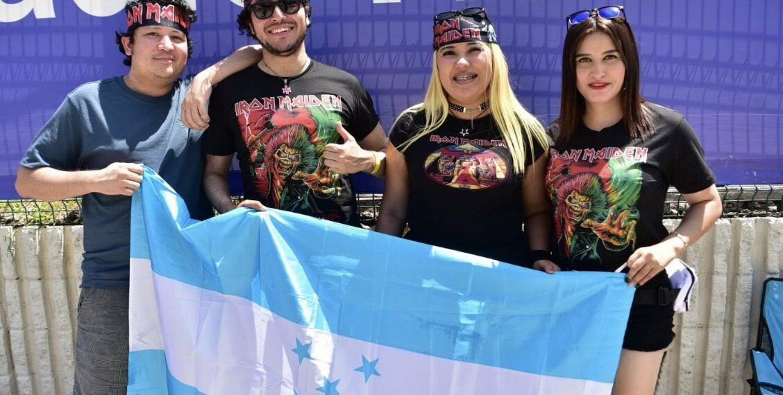 Seguidores de Iron Maiden se toman las afueras del Mágico González