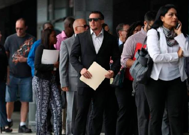 Canadá pierde miles de empleos y aumenta la presión sobre el mercado laboral