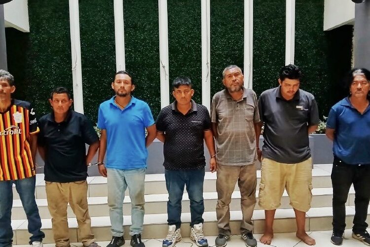 Capturan a siete personas tras protagonizar riña callejera en Zacatecoluca