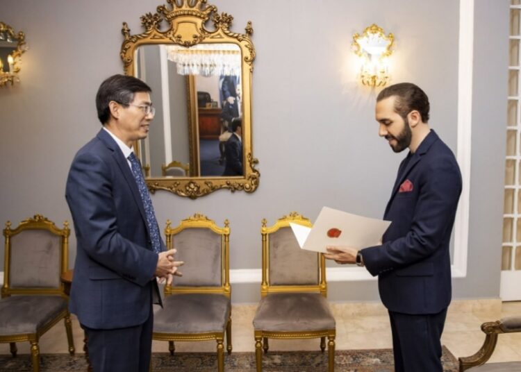 China destaca proyectos de desarrollo impulsados por El Salvador