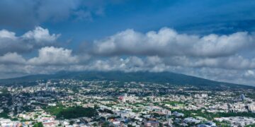 Cielo mayormente nublado, con lluvias y tormentas para este miércoles
