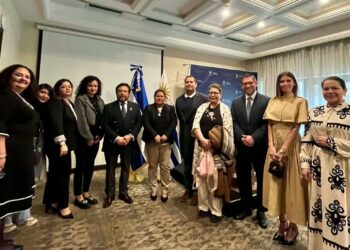 Vicepresidente Félix Ulloa comparte con la diáspora salvadoreña las transformaciones del país