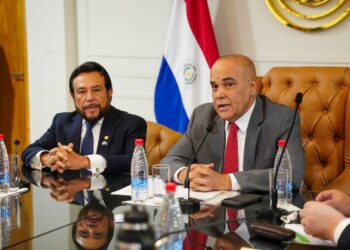 Vicepresidente Félix Ulloa fortalece el diálogo con la Cámara de Senadores de Paraguay