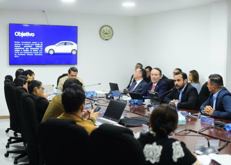 VMT propone retener vehículos con fallas y ampliar las revisiones técnicas en el transporte de carga y colectivo