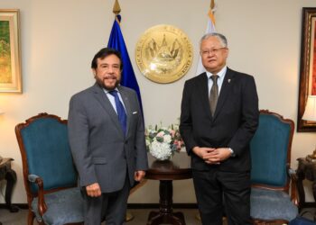 El Salvador y Japón impulsan el diálogo diplomático y la integración regional