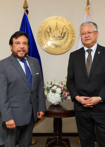 El Salvador y Japón impulsan el diálogo diplomático y la integración regional