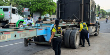 Gobierno refuerza controles al transporte de carga y reporta 3,552 infracciones en 2026