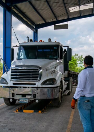 Reforzarán controles a talleres autorizados para revisión técnica al transporte de carga