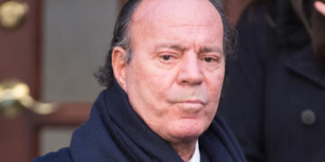 La Fiscalía española avala investigar a Julio Iglesias por presuntas agresiones
