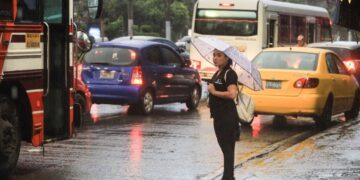 Medio Ambiente advierte sobre lluvias y posibles deslizamientos en varios sectores del país