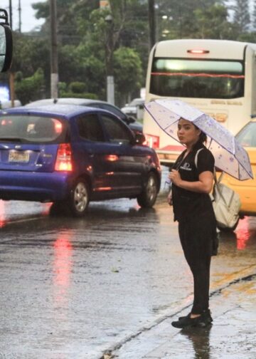 Medio Ambiente advierte sobre lluvias y posibles deslizamientos en varios sectores del país