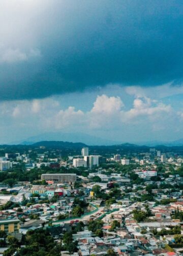 Pronostican lluvias en distintos puntos del país durante este viernes