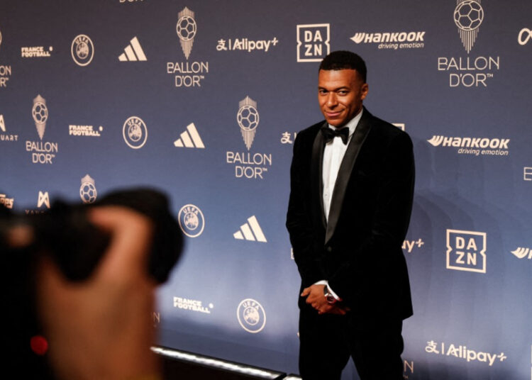 Mbappé pide disculpas y se dice “arrepentido” por sus palabras sobre exdirigente chino