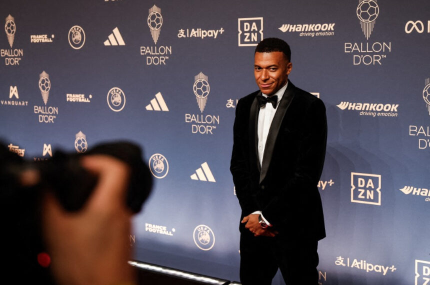 Mbappé pide disculpas y se dice “arrepentido” por sus palabras sobre exdirigente chino