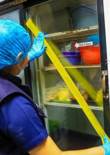 Sancionan a comercios que incumplen la normativa sanitaria en El Salvador