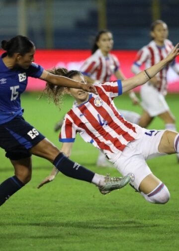 Del 2-0 al 2-3: Paraguay remonta ante la Selecta Femenina en el Estadio Cuscatlán