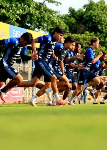 El Salvador enfrenta a Jamaica con la permanencia en la Liga A en juego