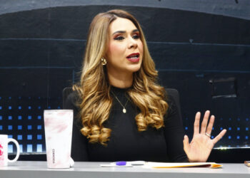 Marcela Villatoro cuestiona el voto por bandera y cuestiona la popularidad de Nuevas Ideas