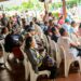 Salvadoreños compran precios accesibles en agromercado de San Marcos