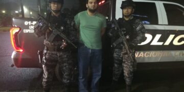 Capturan al conductor que atropelló un peatón en carretera al Puerto de La Libertad y huyó