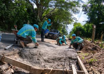 Habitantes de la colonia Tazumal y el cantón Las Flores en Chalchuapa serán beneficiados con moderna calle