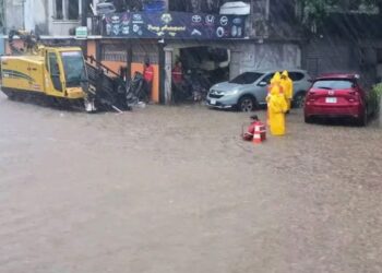 Lluvias provocan emergencias y movilizan equipos de rescate en El Salvador