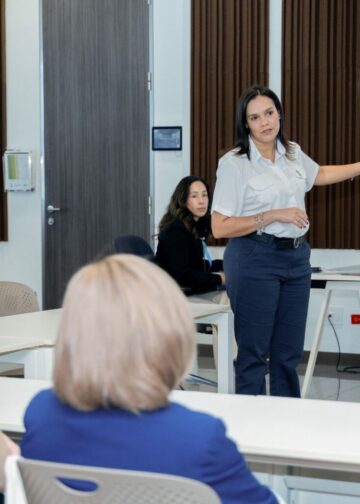 El Salvador busca nuevas conexiones comerciales en República Dominicana